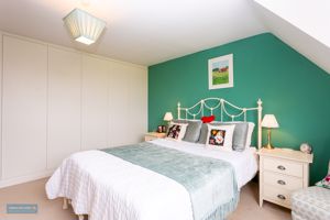 Bedroom- click for photo gallery